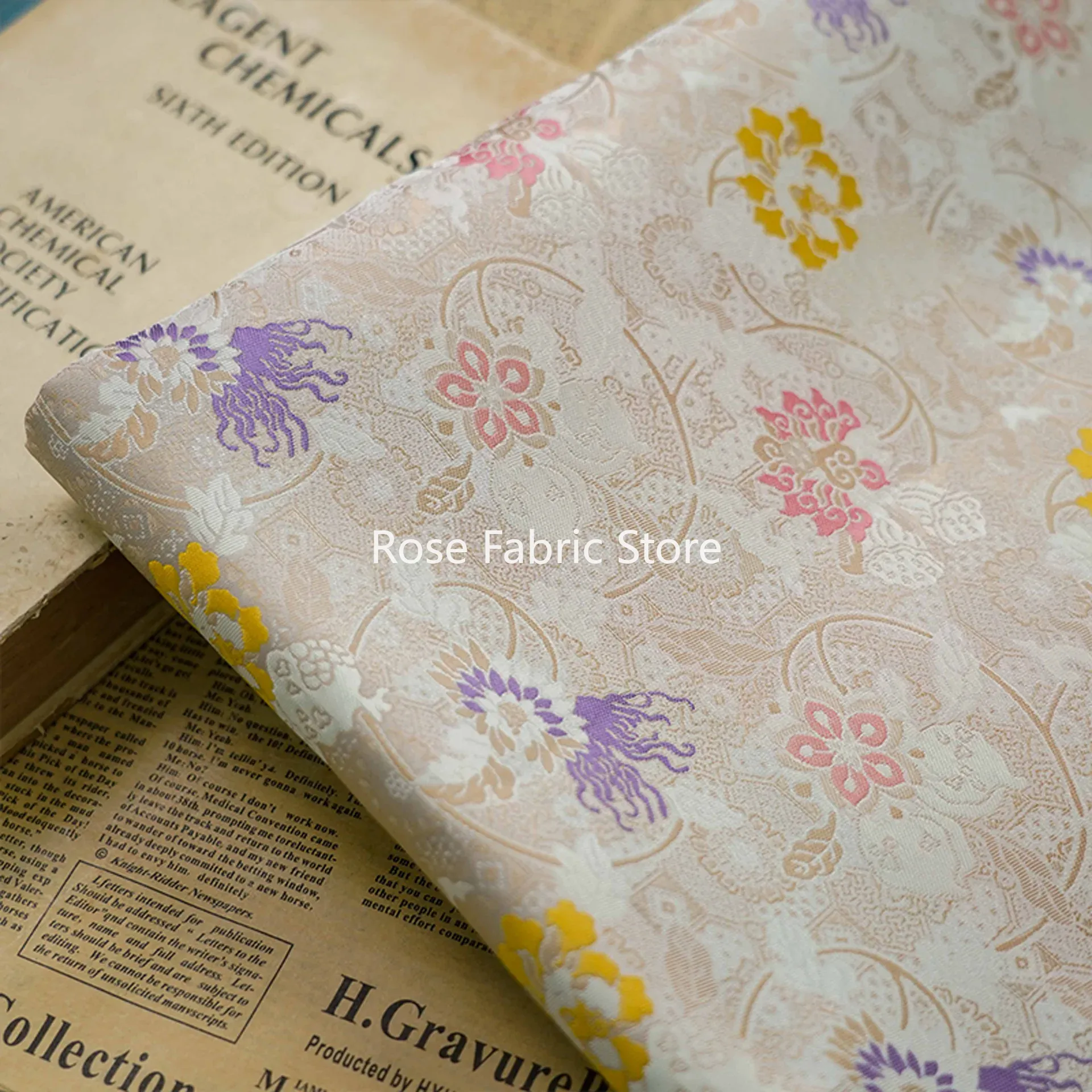 Tessuto jacquard tinto in filo - Sewing Vest recensione e prezzo