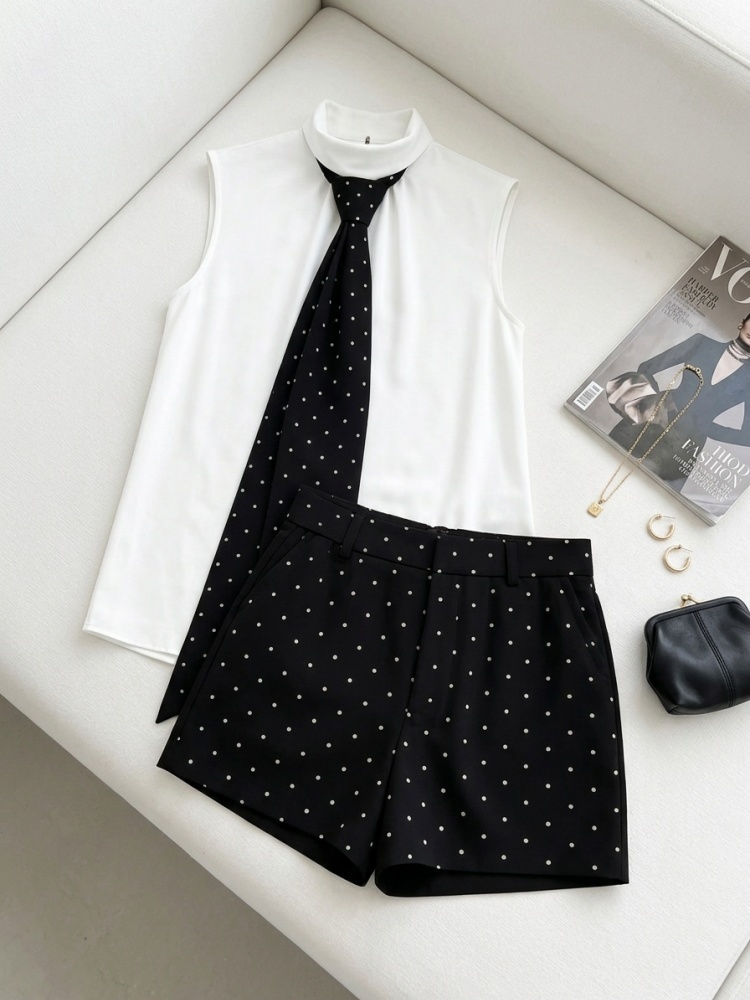 Completo Coordinato Old Money: - Sewing Vest recensione e prezzo